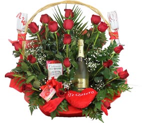 2 Champagne toast with roses from teleROSA
